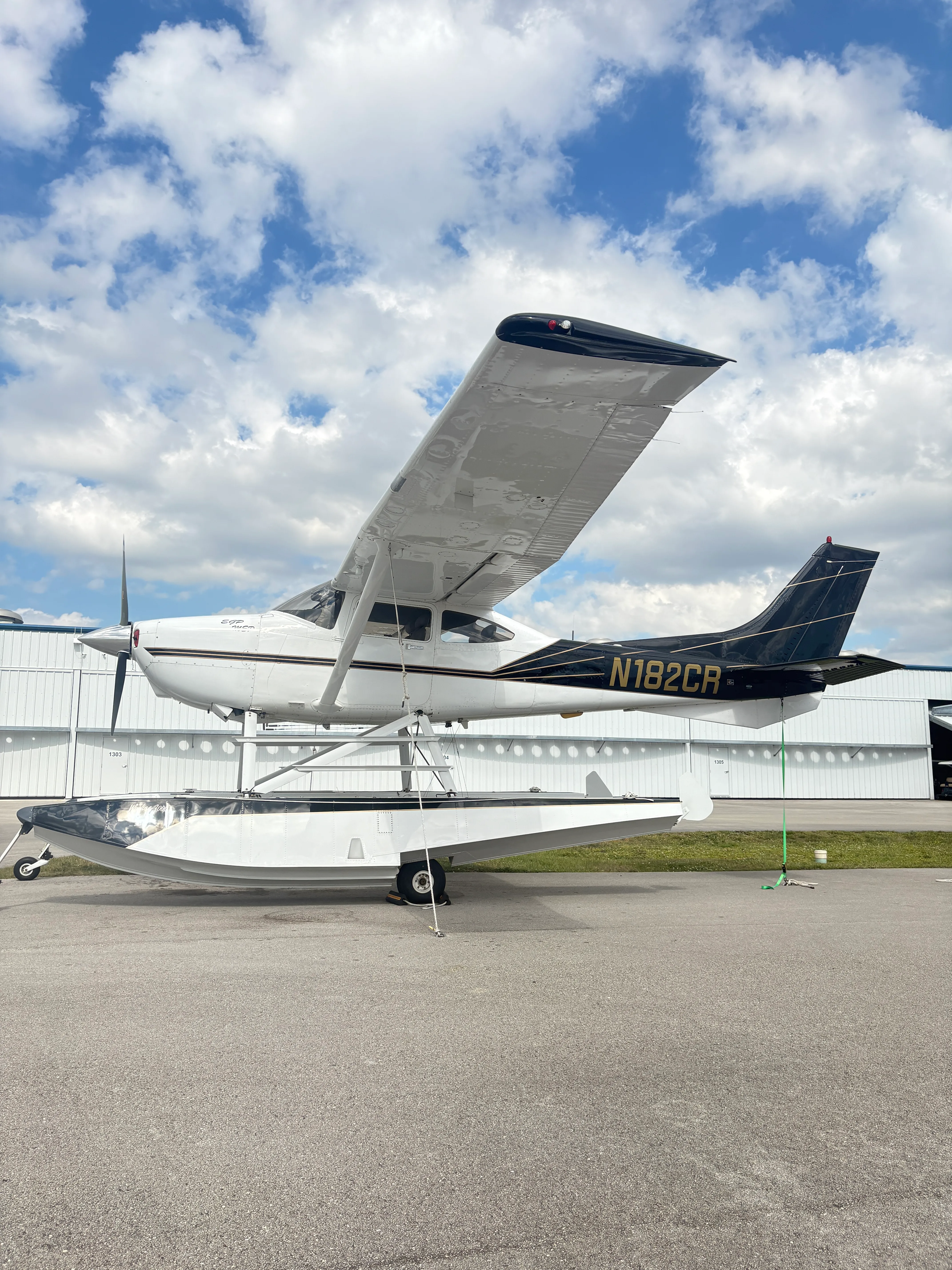 Student pilot debriefing after flight