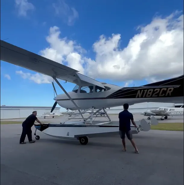 seaplane landing freshwater lake Florida Sun City Aviation