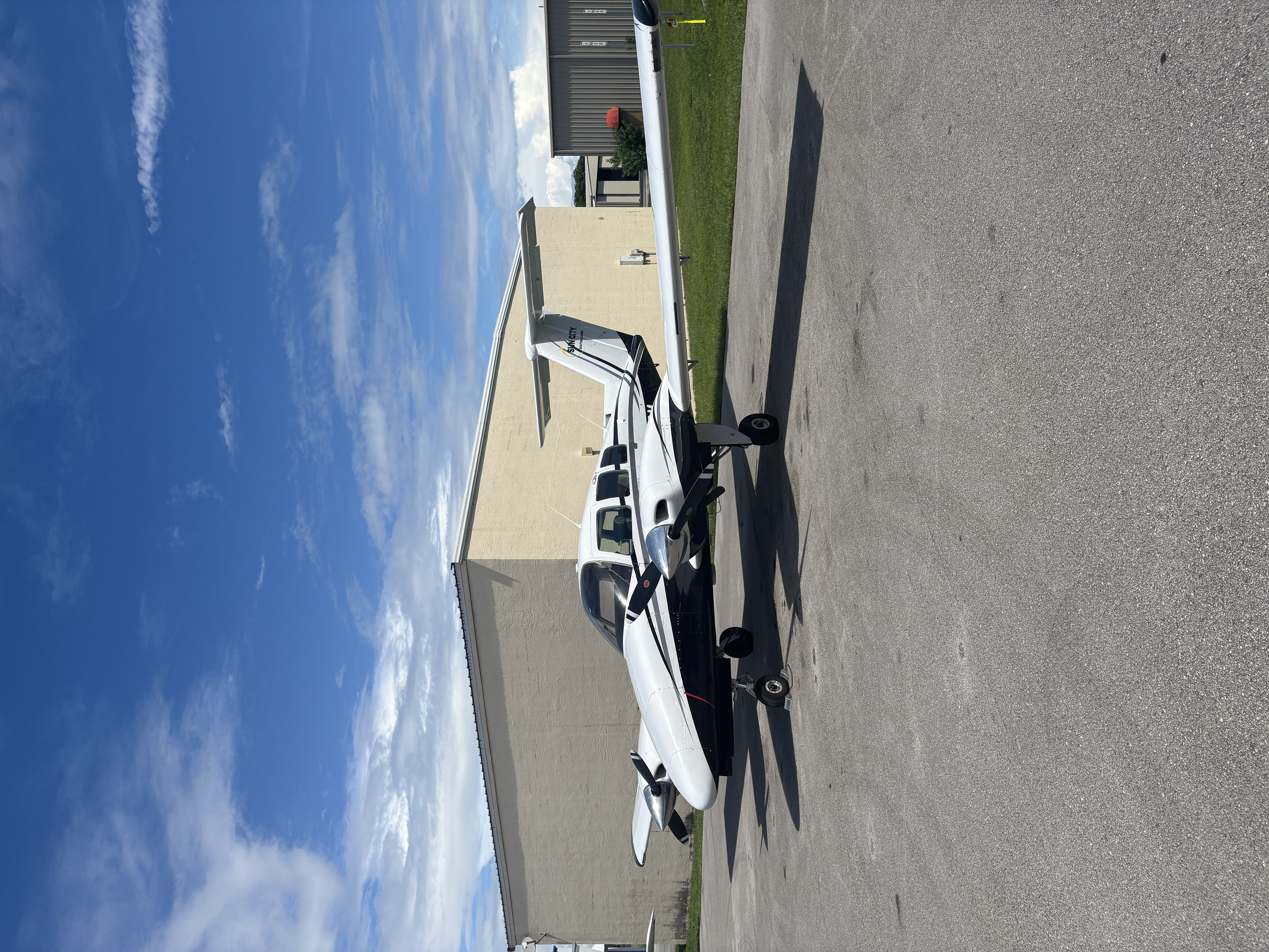 Multi-Engine Time Building: Reach Your 1,500 Hours in 2026